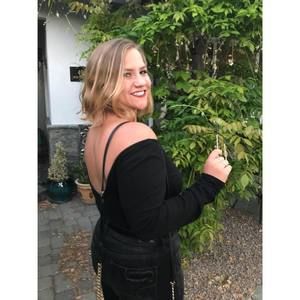 Meet your Posher, Madalyn